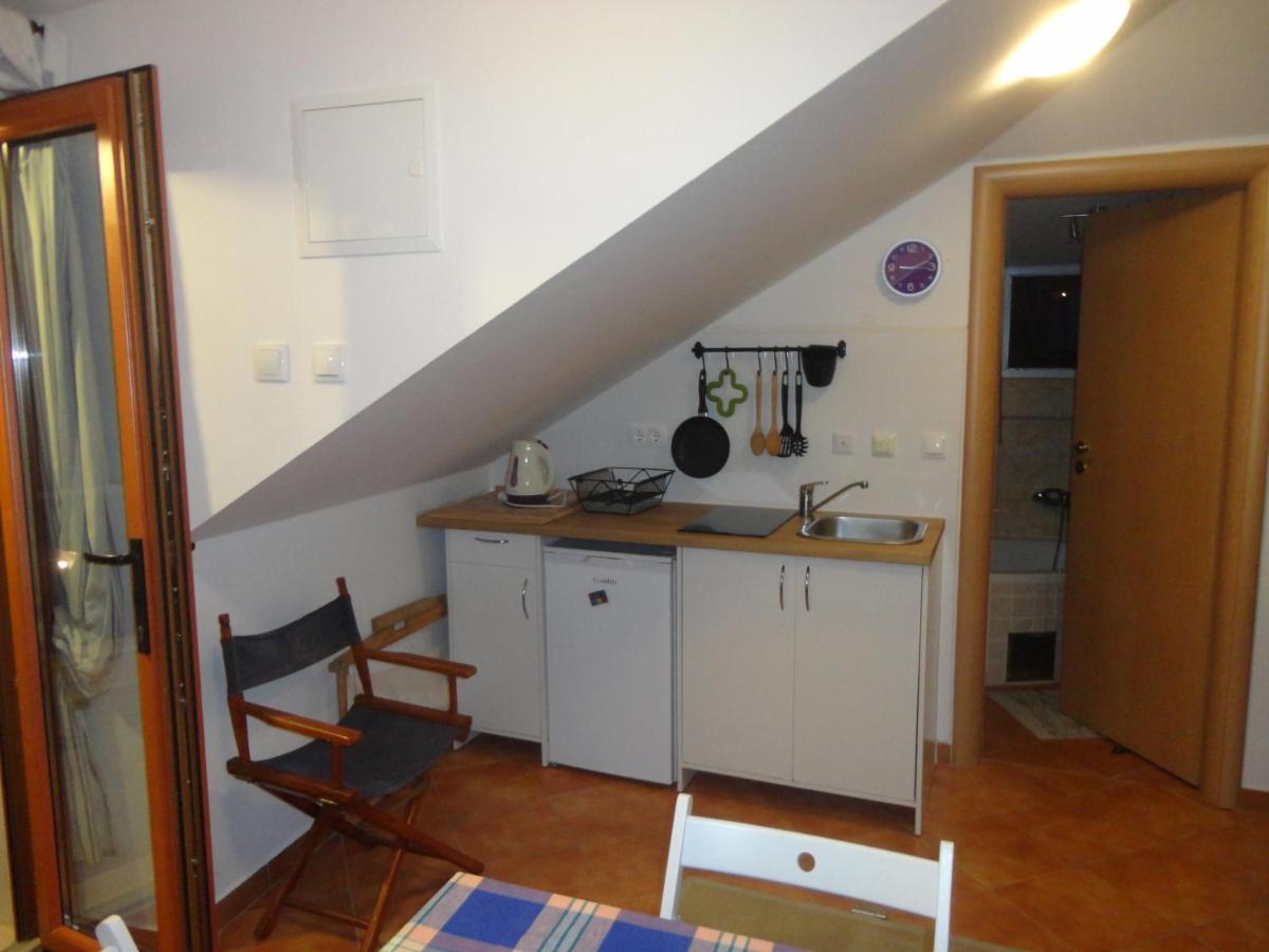 Apartment Gliha Jelsa  Eksteriør bilde